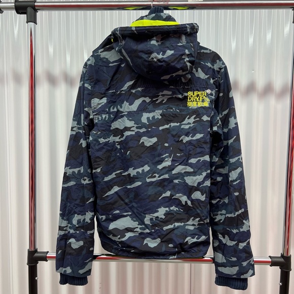 Super Dry Windbreaker - Picture 2 of 6